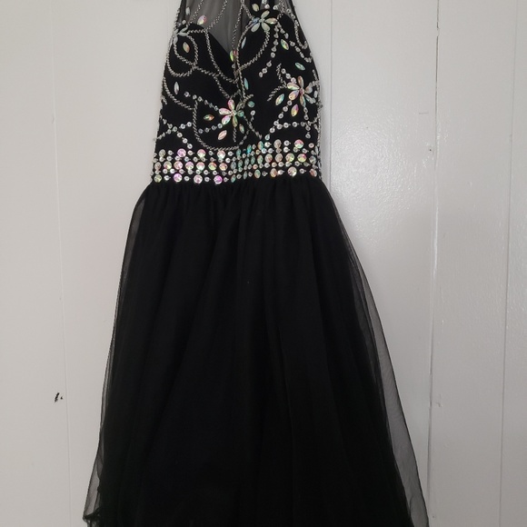 Dress - Picture 4 of 4